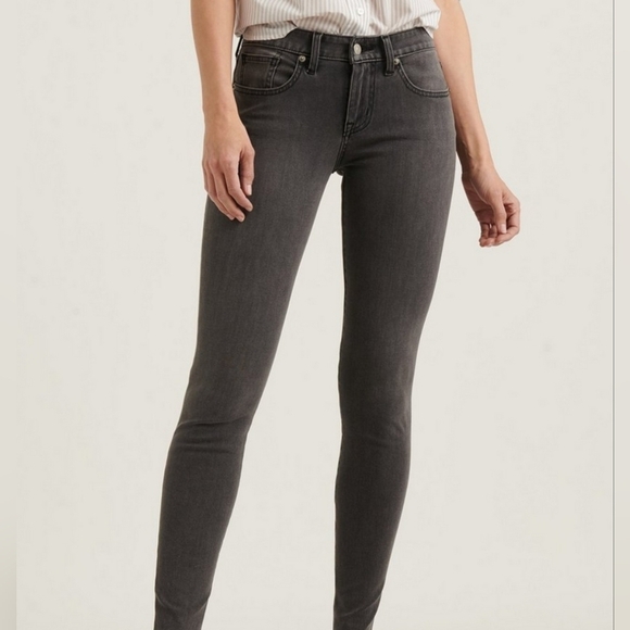 Lucky Brand Low Rise Lolita Skinny Jean Size 0/25 NEW